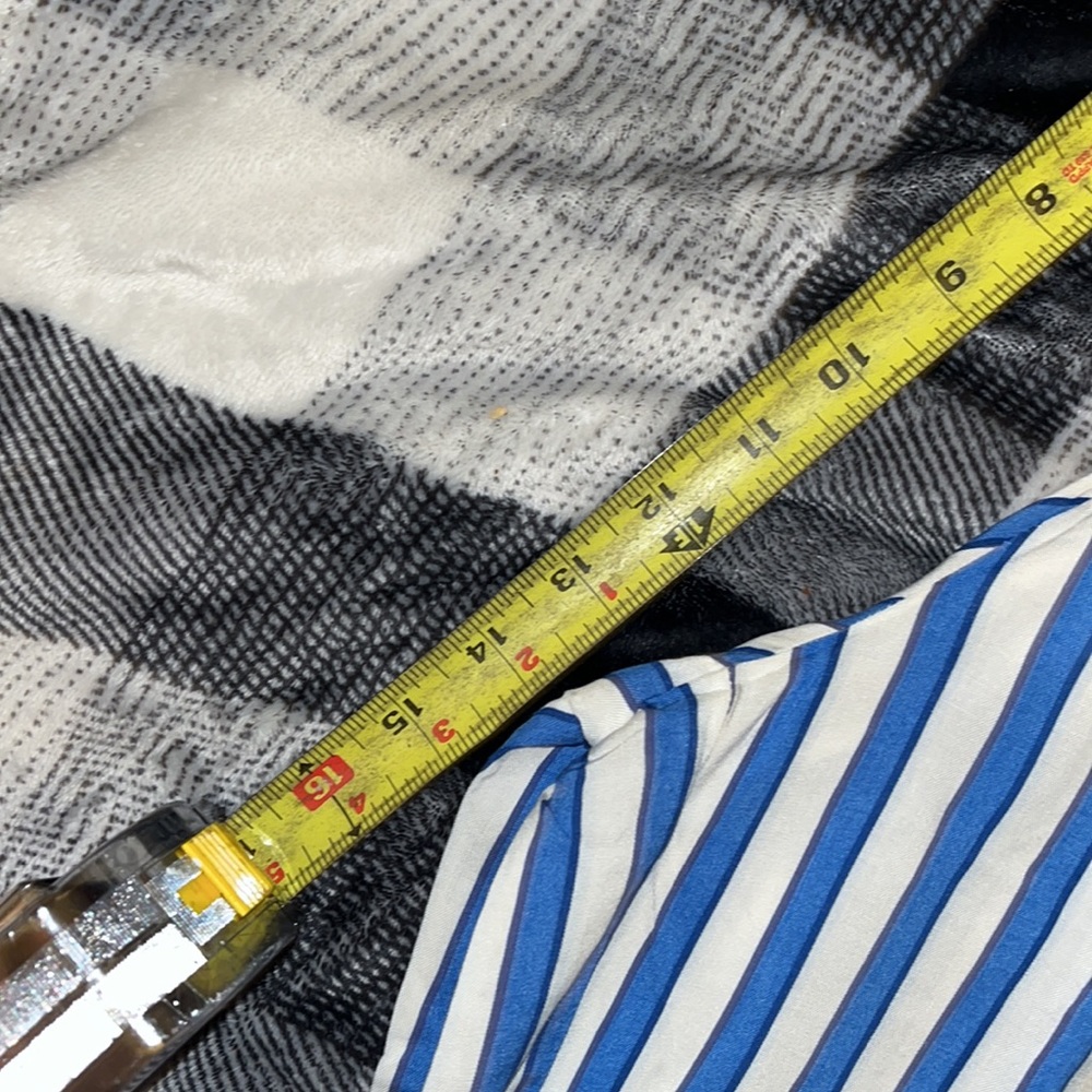 *3 for $25*👗H&M Blue Striped Flowy Pants - Picture 7 of 9